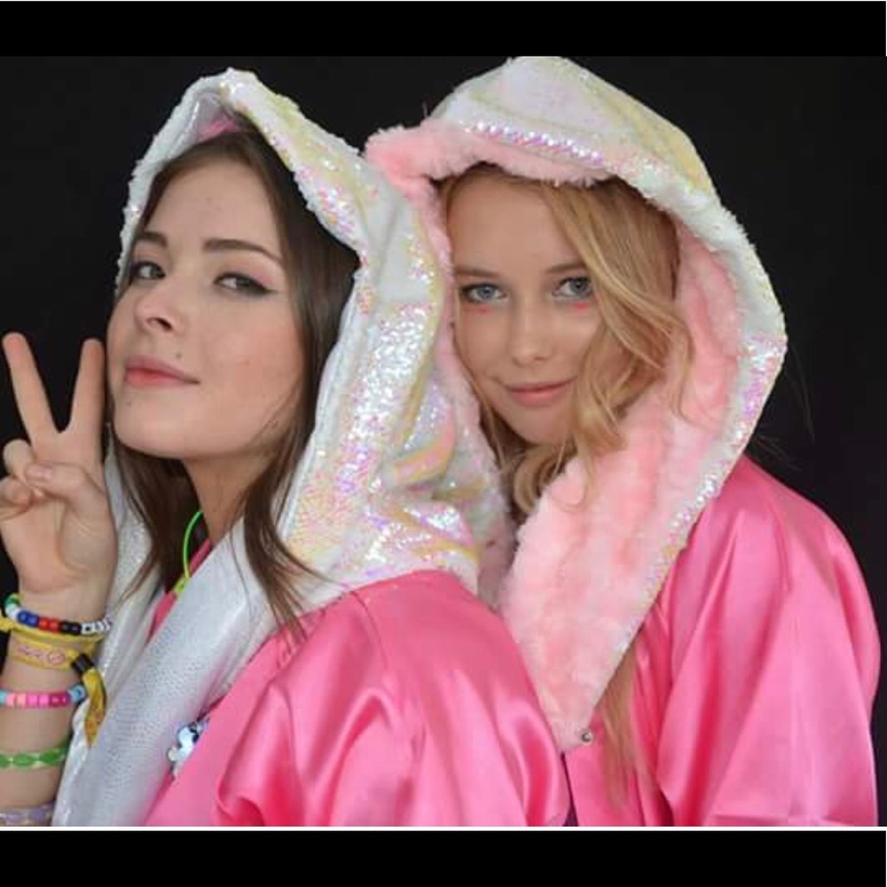 Festival Hoodie - Pink & white Iridescent